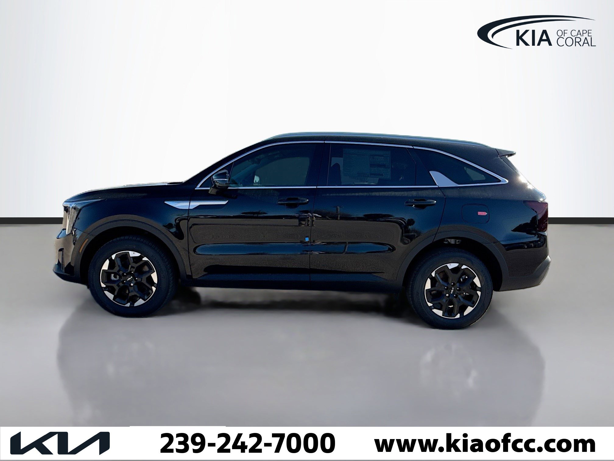 New 2026 Kia Sorento S image 2