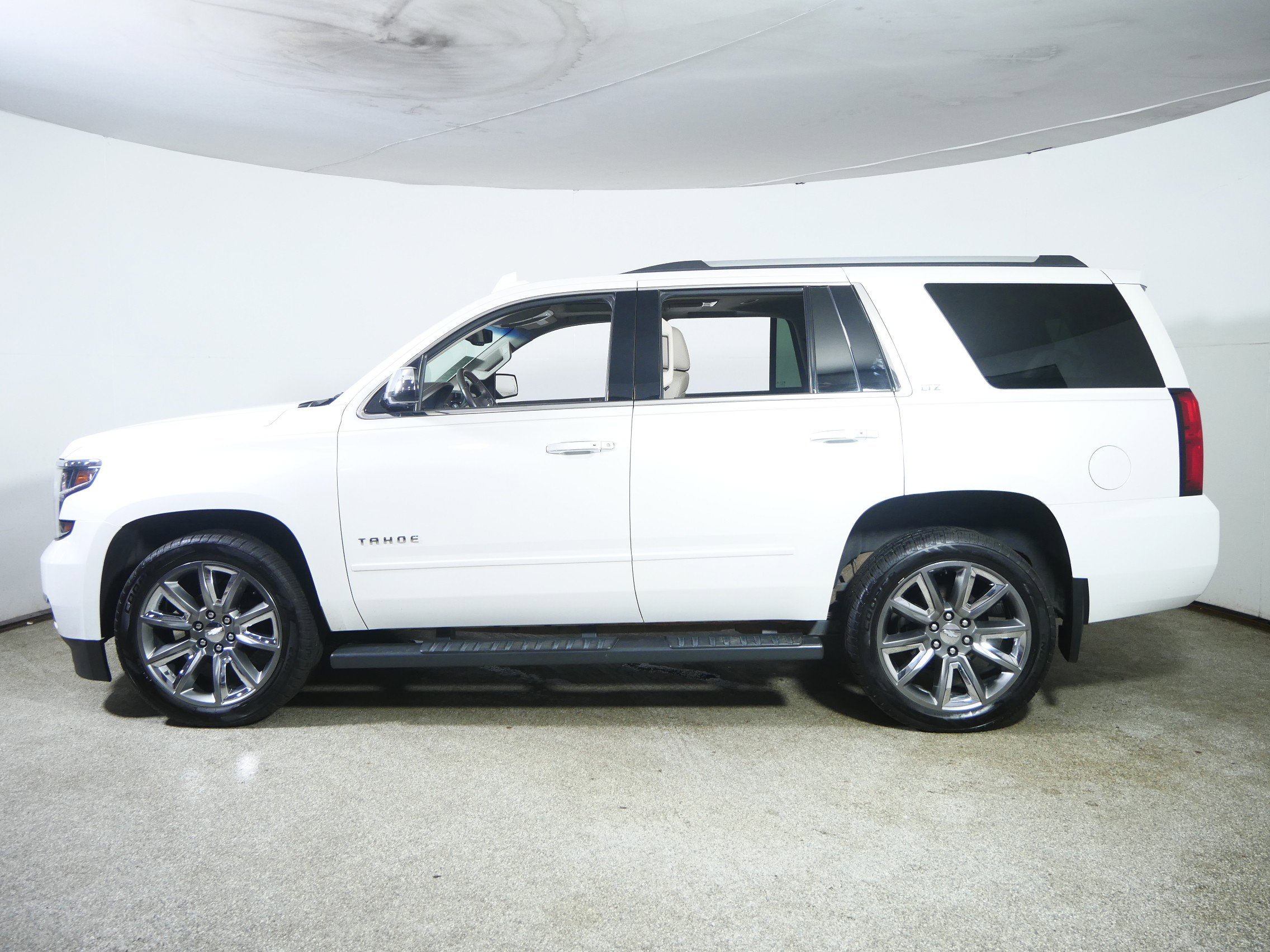 Used 2016 Chevrolet Tahoe LTZ image 4