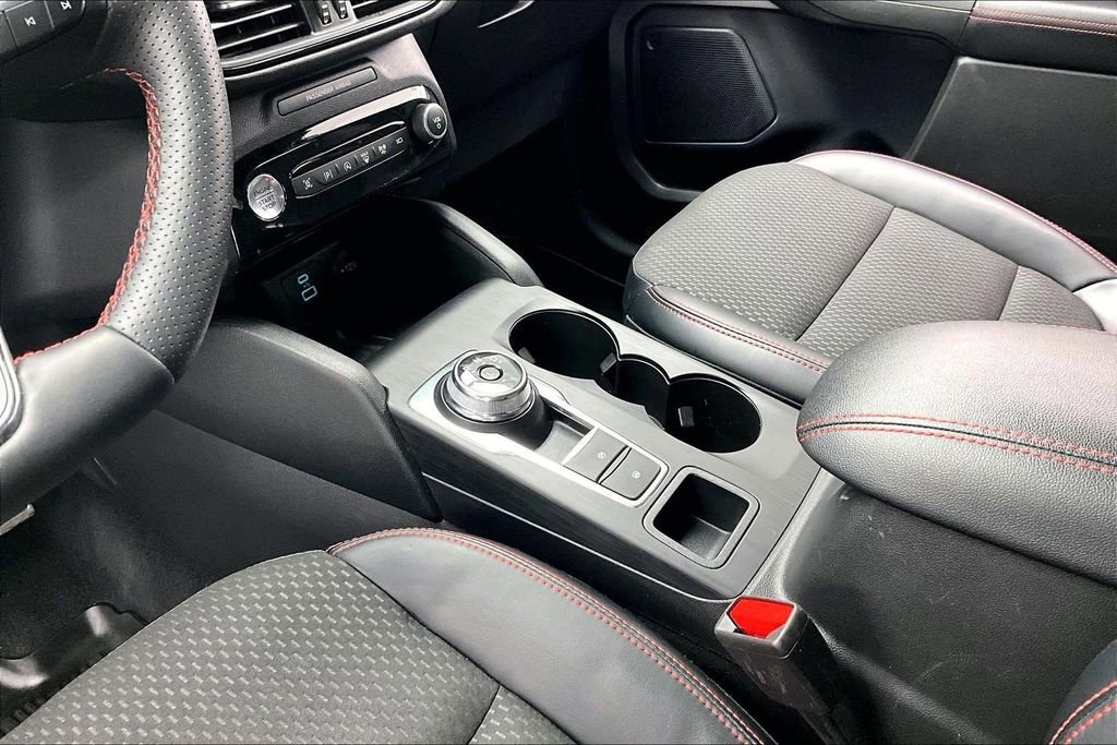 Used 2023 Ford Escape ST-Line Elite image 15