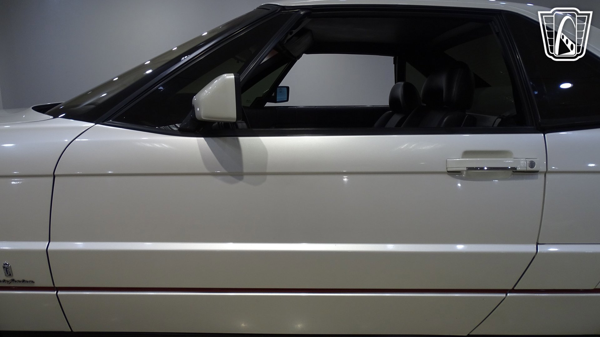 Used 1991 Cadillac Allante FWD image 30