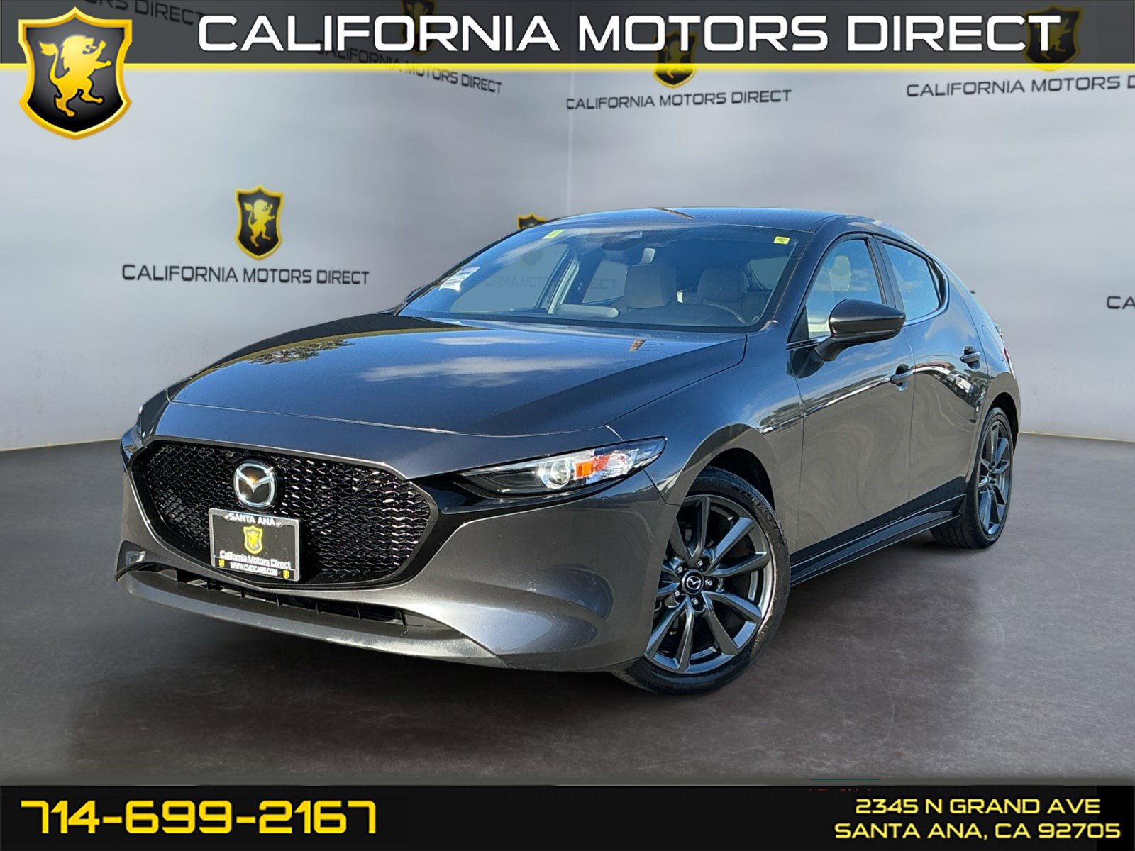 Used 2020 MAZDA MAZDA3 Hatchback w/ Preferred Package FWD image 1