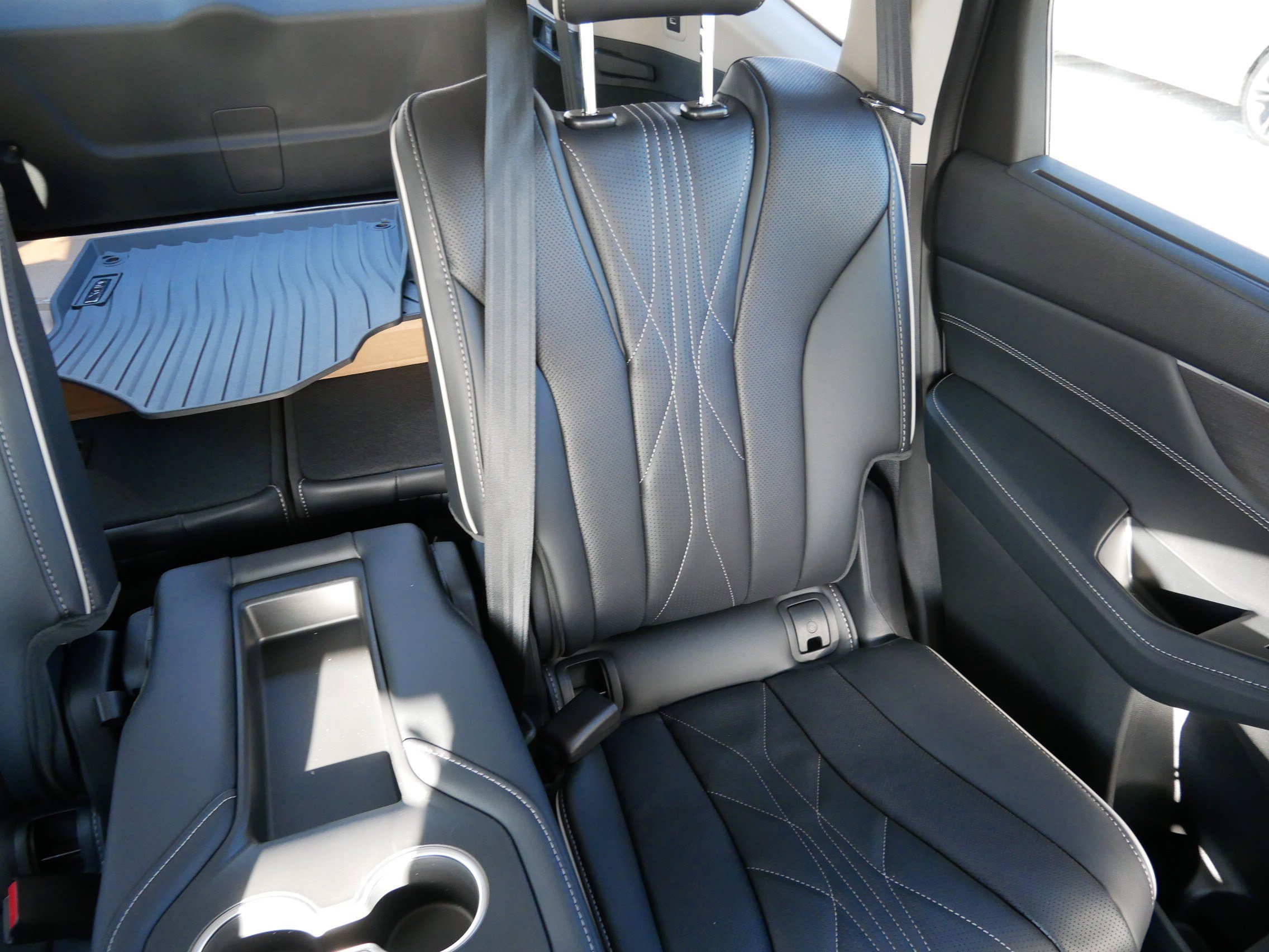 Certified 2026 Acura MDX w/Advance Package image 14