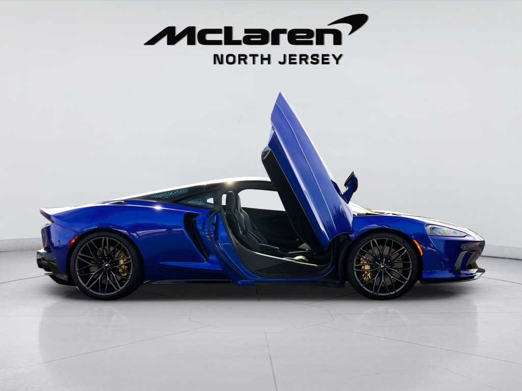New 2025 McLaren GTS RWD image 12