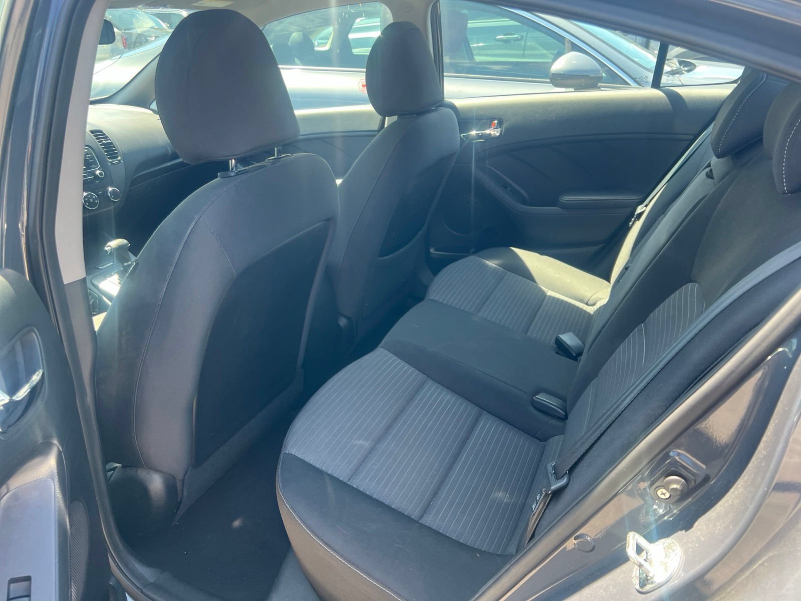 Used 2015 Kia Forte LX w/ Popular Package FWD image 6