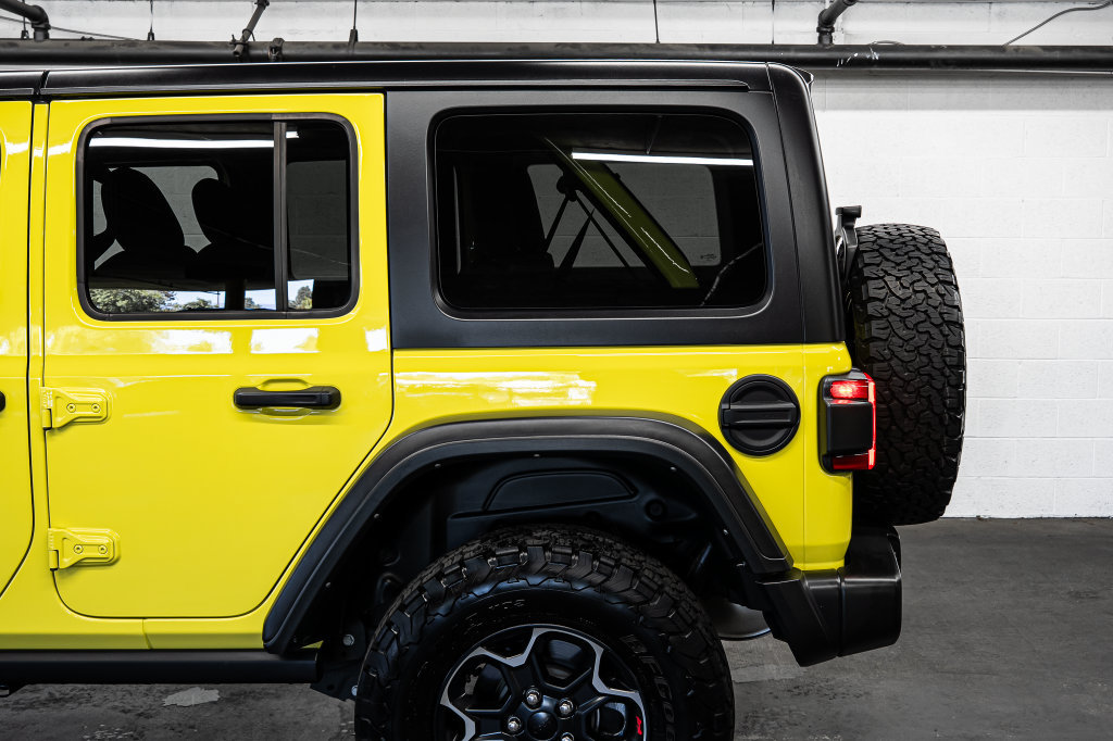 Used 2023 Jeep Wrangler Unlimited Rubicon AWD/4WD image 15