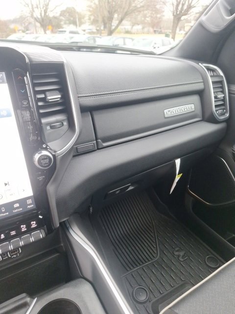 Used 2023 RAM 1500 Laramie image 12