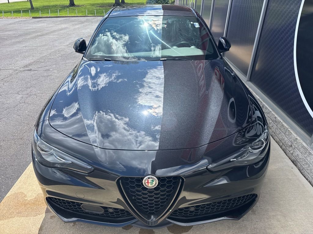 Used 2023 Alfa Romeo Giulia Veloce image 9