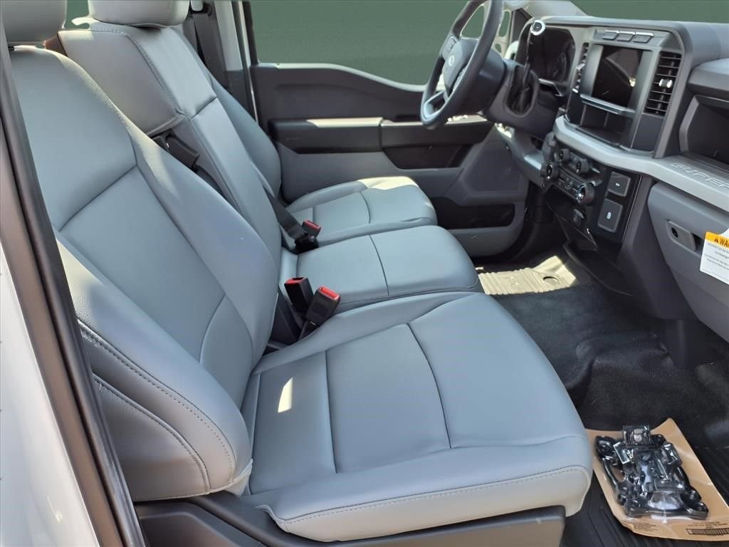 New 2023 Ford F250 XL w/ XL Chrome Package image 6
