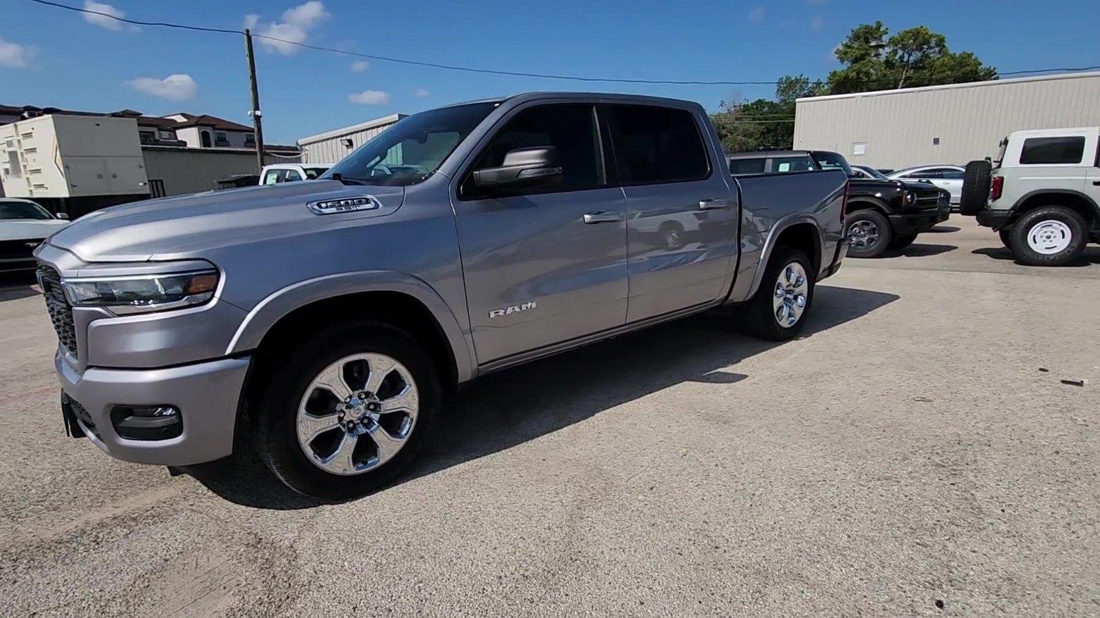 Used 2025 RAM 1500 Lone Star AWD/4WD image 32