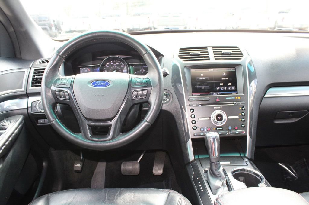 Used 2016 Ford Explorer Sport w/ Equipment Group 401A AWD/4WD image 6