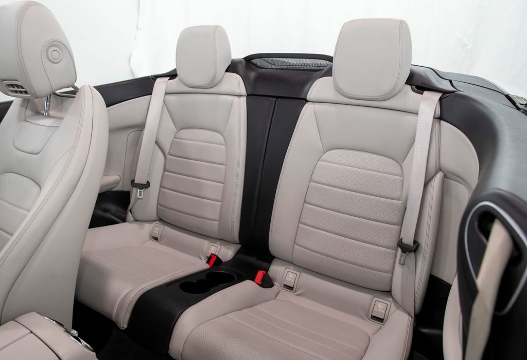 Used 2018 Mercedes-Benz C 300 4MATIC Cabriolet image 9