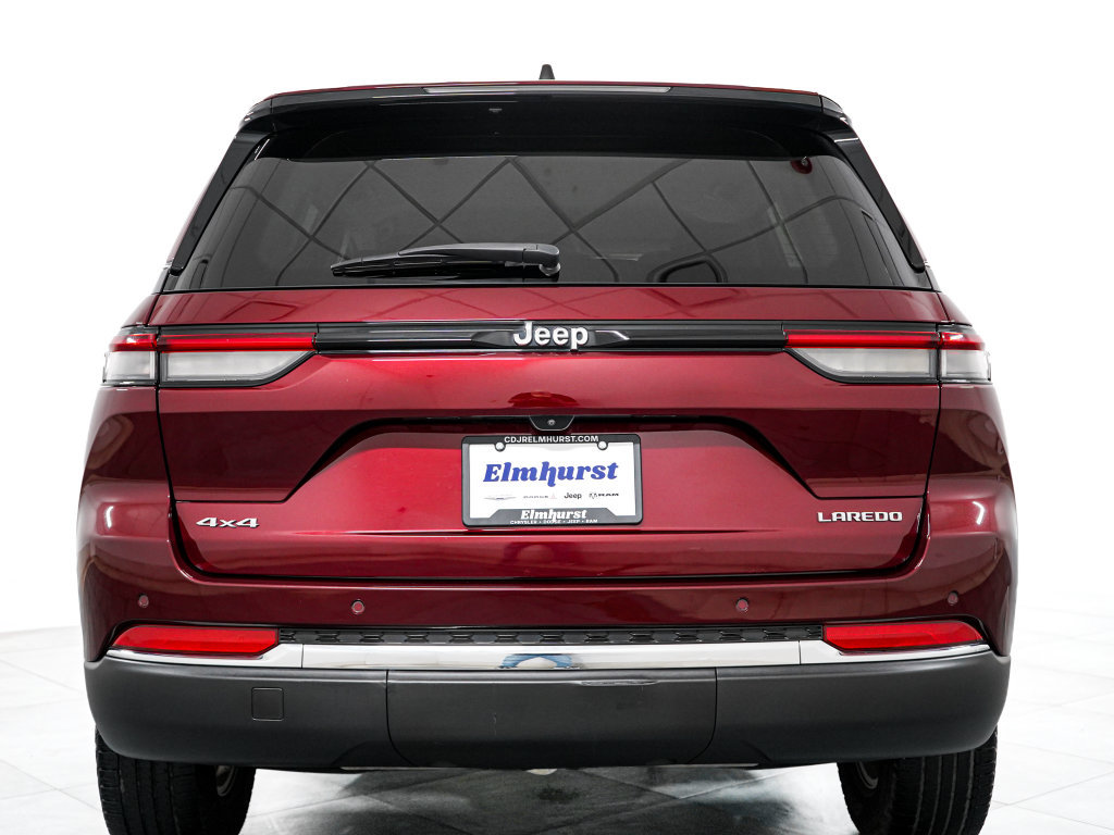 Used 2023 Jeep Grand Cherokee Laredo AWD/4WD image 6