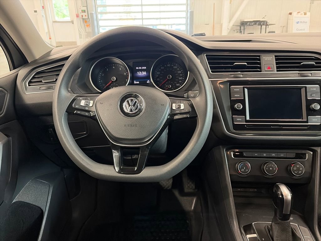 Used 2020 Volkswagen Tiguan S w/ 3rd Row Seat Package AWD/4WD image 13