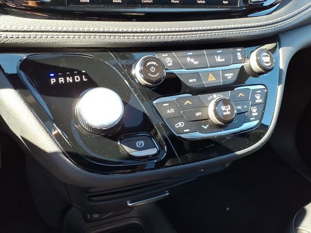 New 2026 Chrysler Pacifica Select w/ S Appearance Package image 19