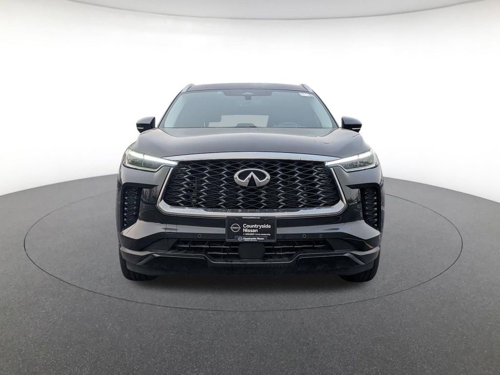 Used 2024 INFINITI QX60 Luxe image 2