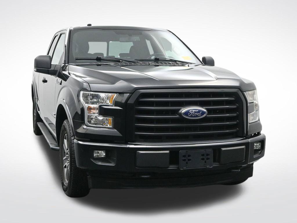 Used 2017 Ford F150 XLT w/ Equipment Group 302A Luxury AWD/4WD image 9