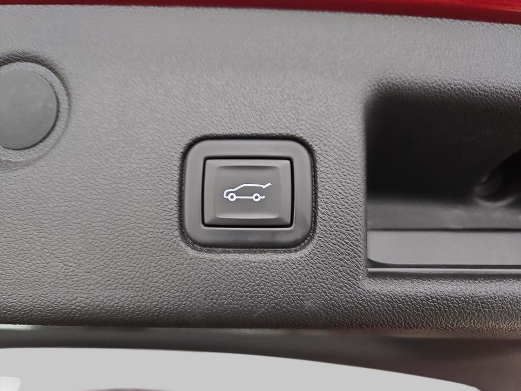 Used 2023 Chevrolet Equinox RS w/ RS Leather Package AWD/4WD image 15