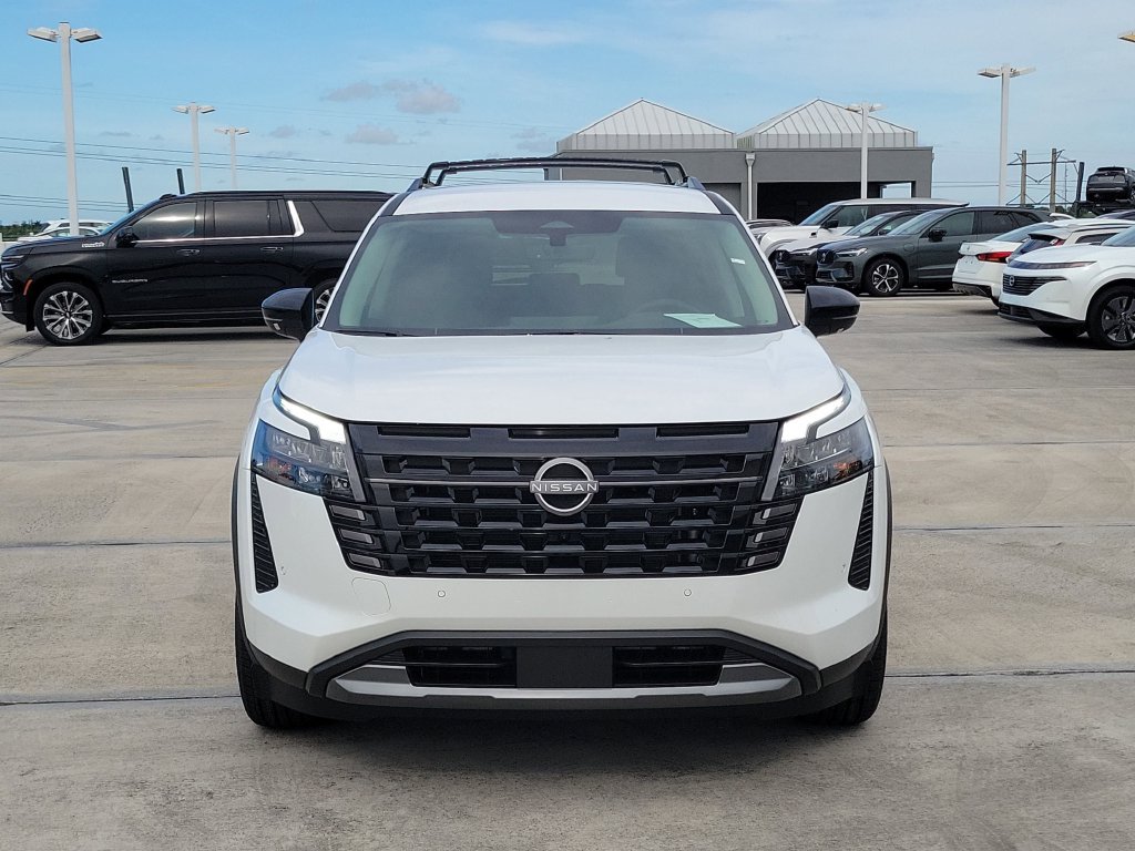 New 2026 Nissan Pathfinder SL FWD image 2