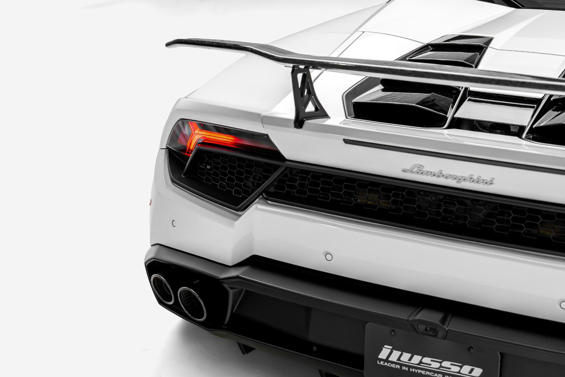 Used 2017 Lamborghini Huracan LP 580-2 RWD image 37
