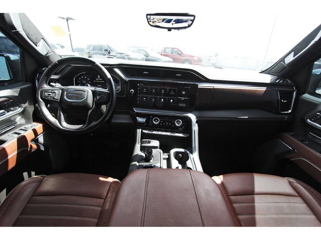 Used 2024 GMC Sierra 1500 Denali Ultimate AWD/4WD image 10