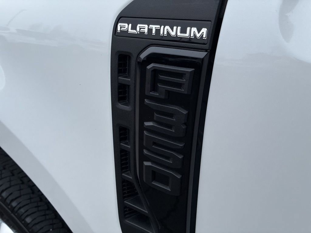 Used 2025 Ford F350 Platinum image 37