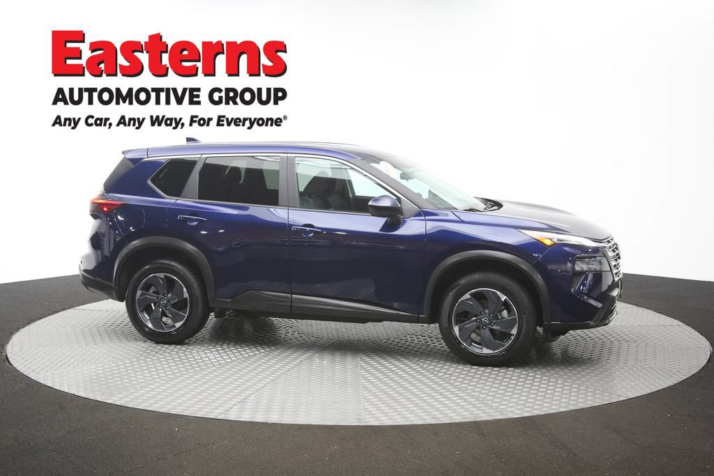 Used 2024 Nissan Rogue SV AWD/4WD image 46