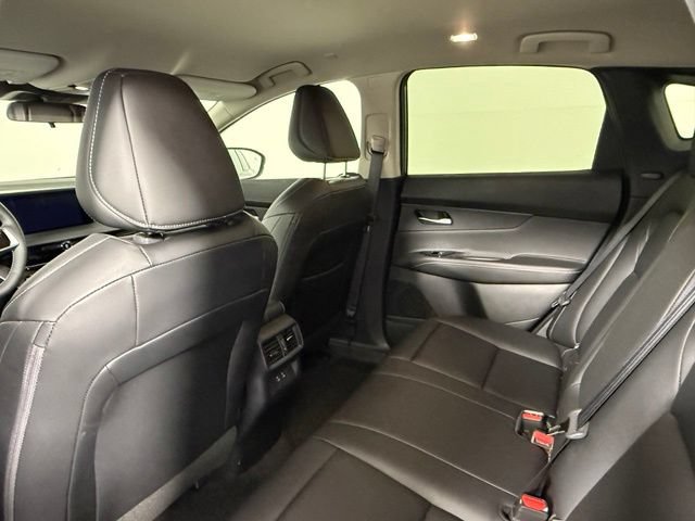 Used 2025 Nissan Murano SV AWD/4WD image 38