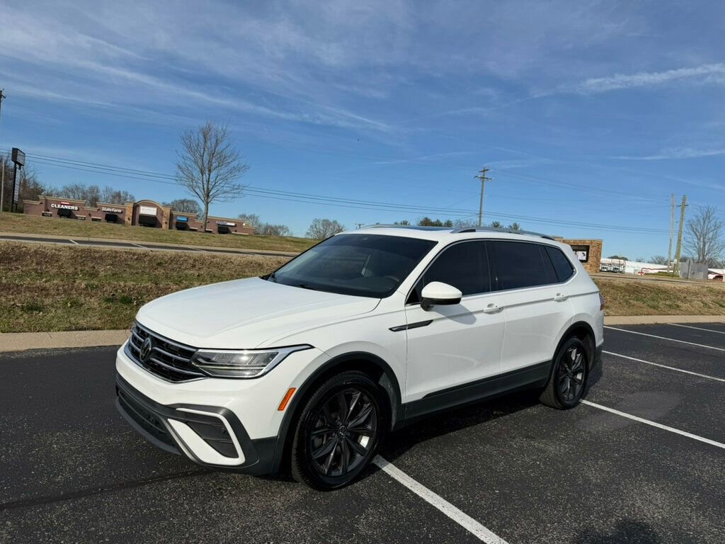 Used 2022 Volkswagen Tiguan SE w/ Panoramic Sunroof Package