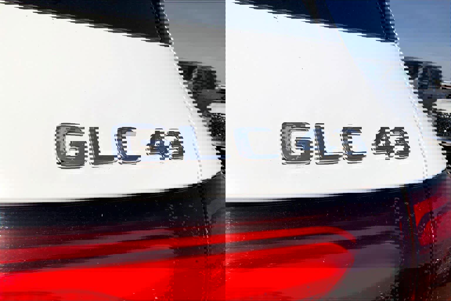 Used 2025 Mercedes-Benz GLC 43 AMG 4MATIC image 10