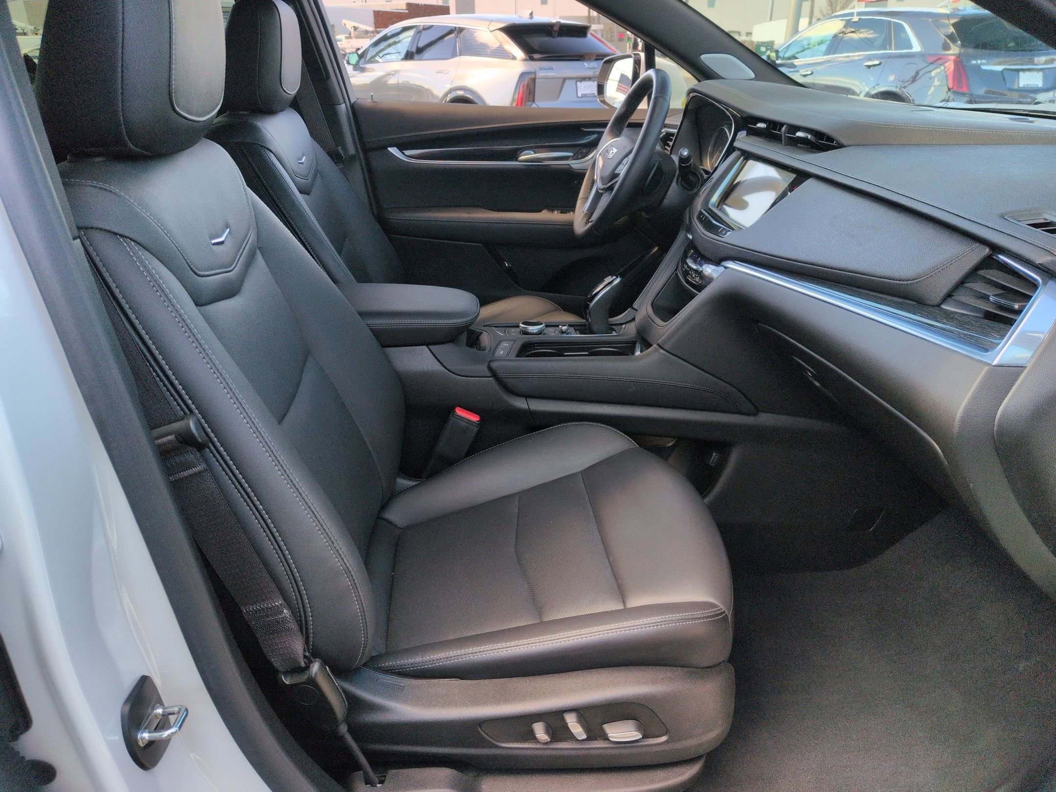 Certified 2024 Cadillac XT5 Premium Luxury image 28