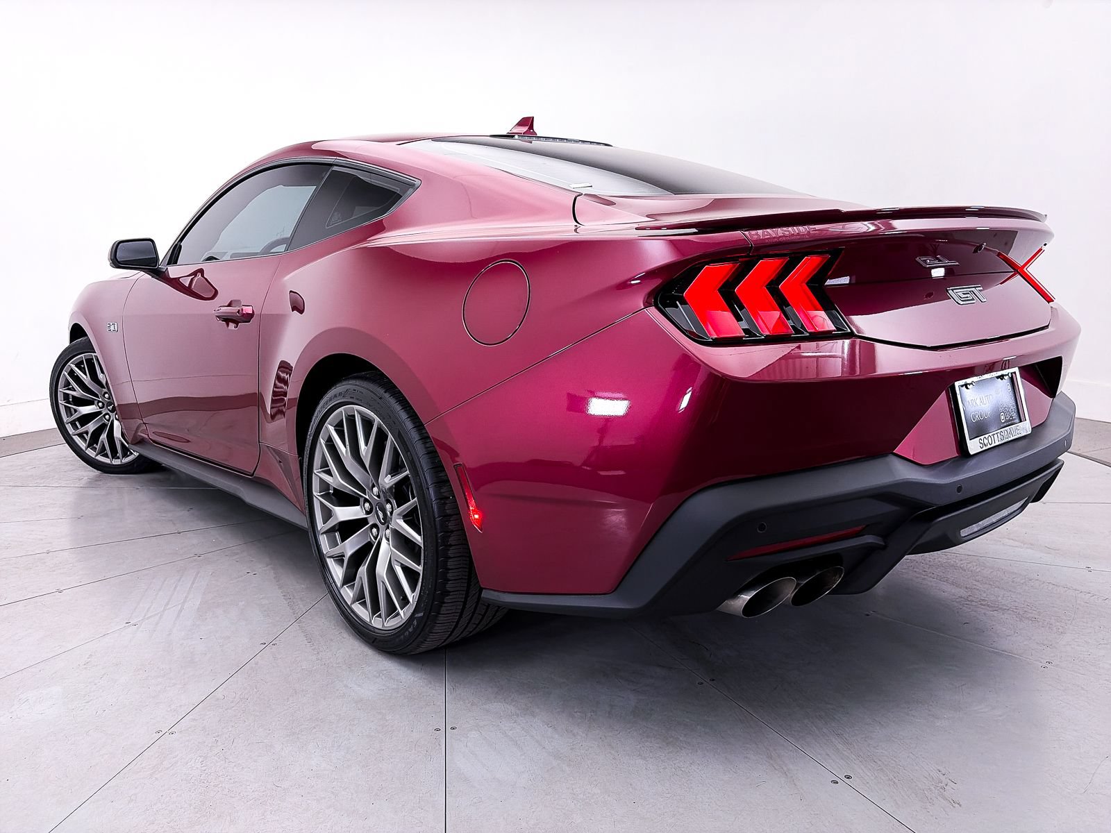 Used 2025 Ford Mustang GT Premium RWD image 3