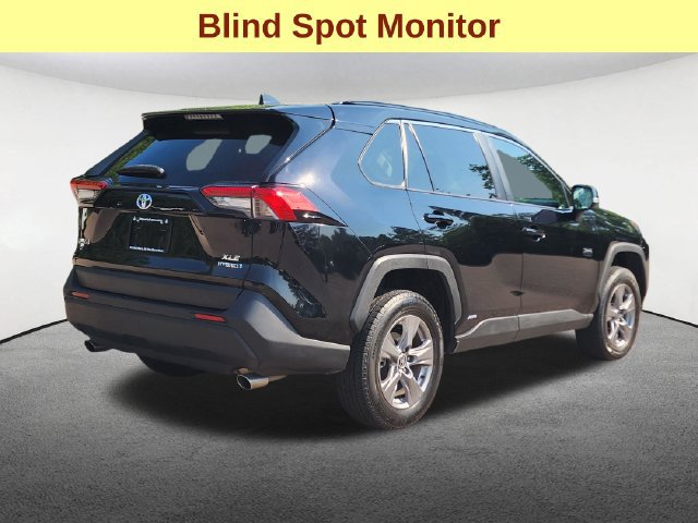 Used 2023 Toyota RAV4 XLE w/ Convenience Package AWD/4WD image 5