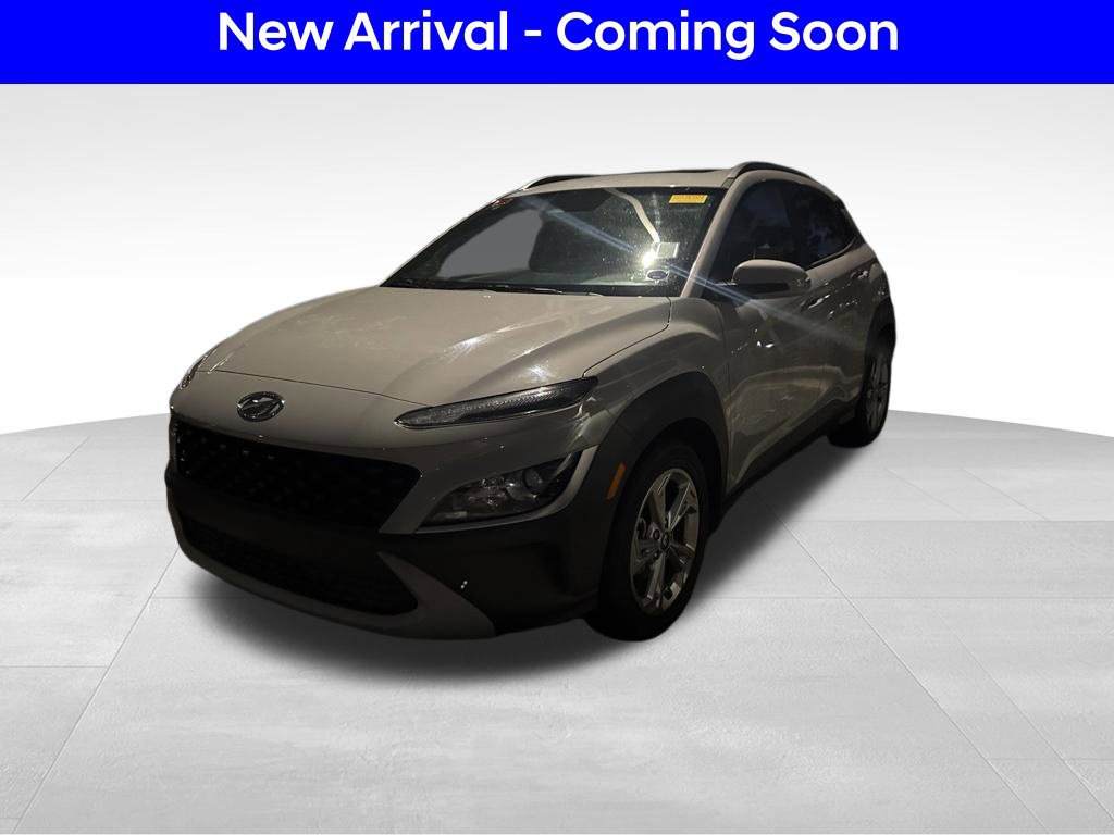 Used 2022 Hyundai Kona SEL w/ Convenience Package FWD image 2