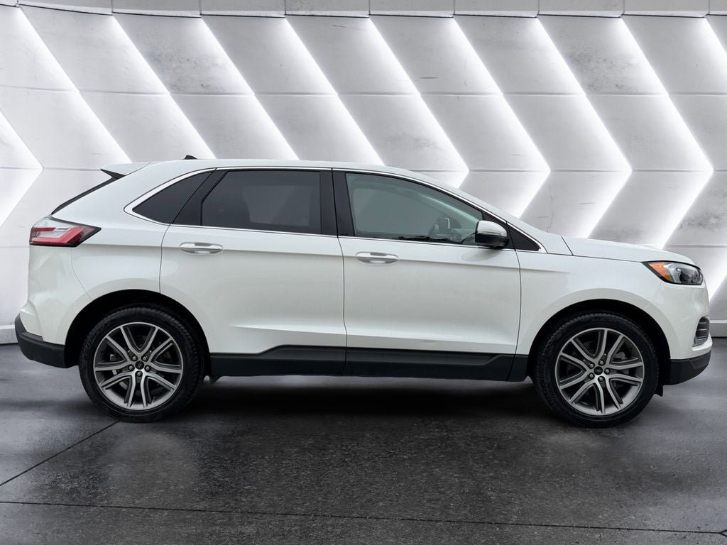 Used 2024 Ford Edge Titanium AWD/4WD image 7
