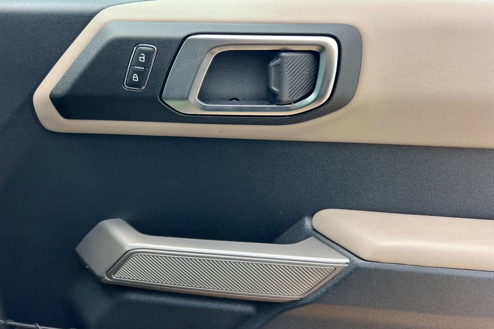 Used 2023 Ford Bronco Wildtrak image 21