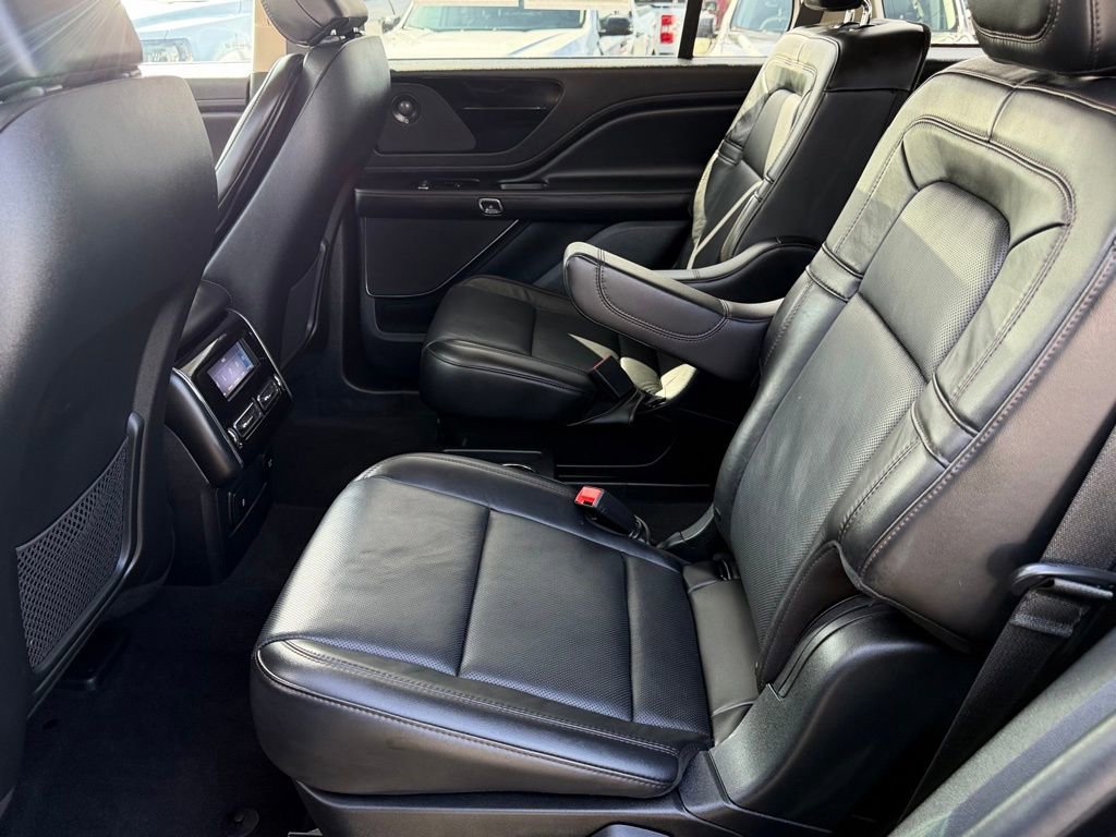 Used 2023 Lincoln Aviator Reserve w/ Jet Package image 28