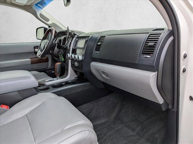 Used 2014 Toyota Sequoia Platinum AWD/4WD image 23
