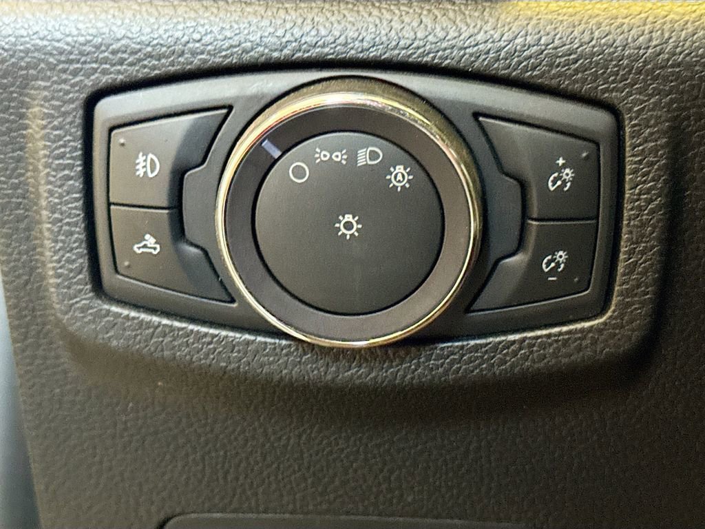 Used 2017 Ford F350 Lariat w/ Lariat Ultimate Package AWD/4WD image 11