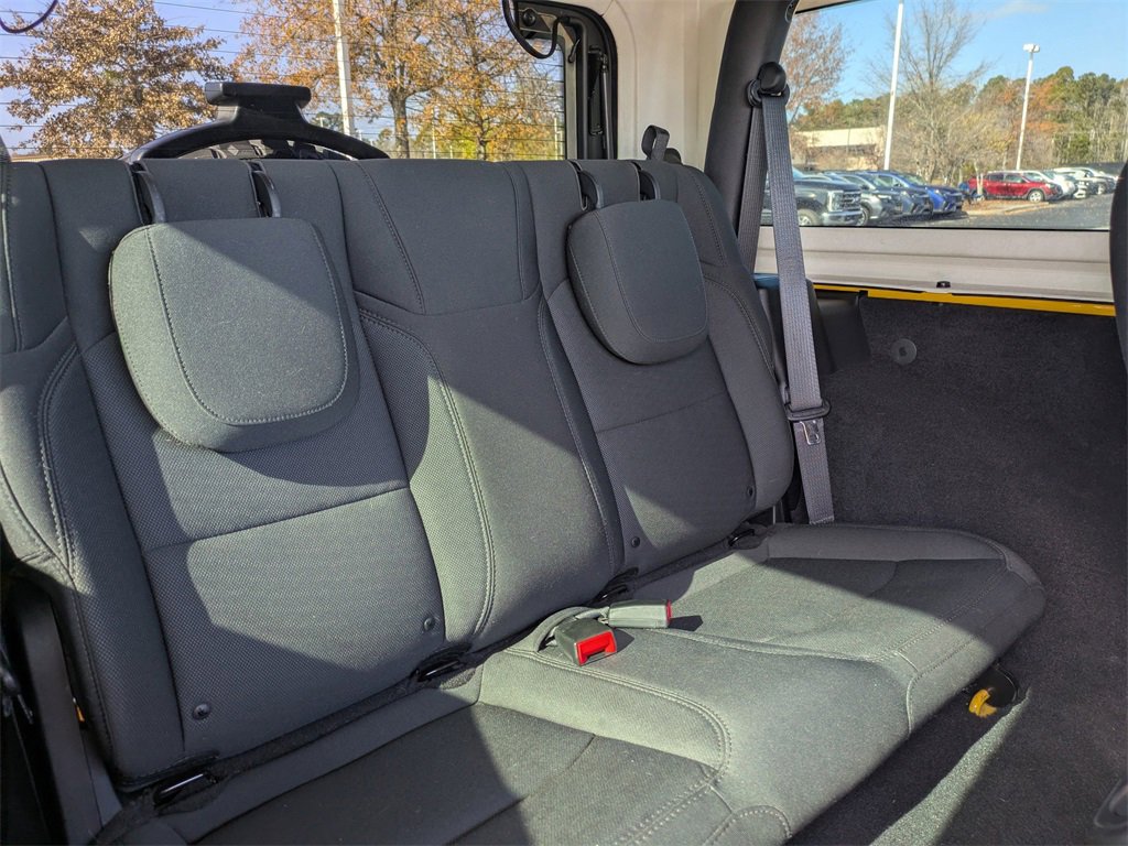 Used 2018 Jeep Wrangler Sport image 17