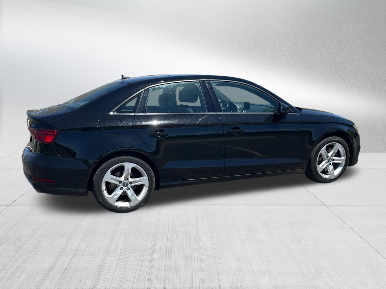 Used 2017 Audi A3 2.0T Premium w/ Convenience Package AWD/4WD image 10
