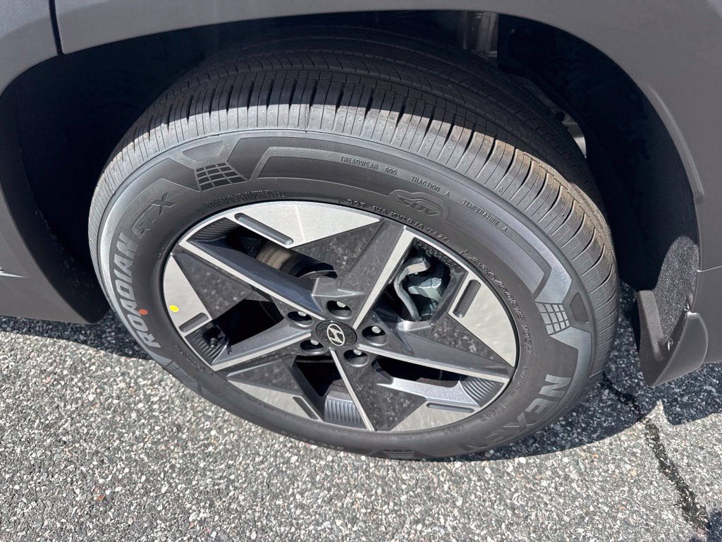 New 2026 Hyundai Tucson SEL w/ Tow & Go Package FWD image 17
