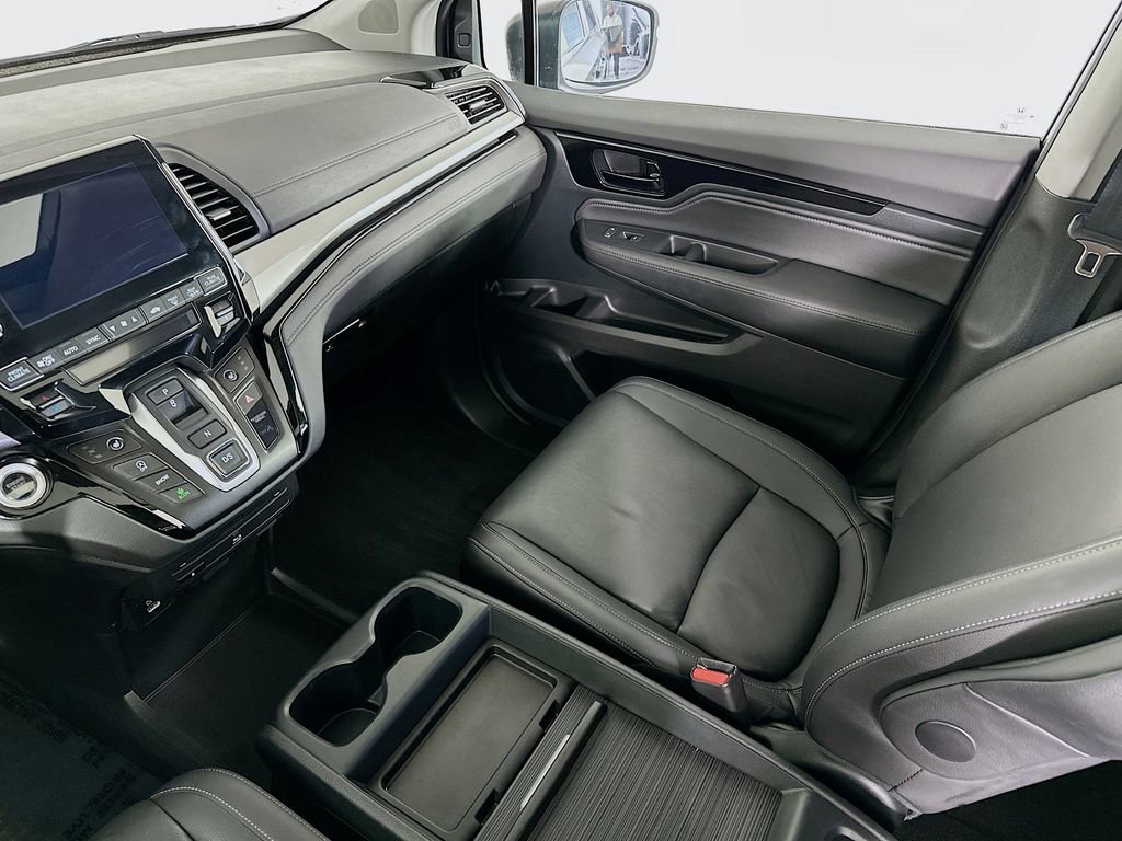 Used 2023 Honda Odyssey Touring image 32