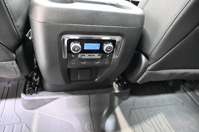 New 2026 GMC Yukon XL Elevation w/ Elevation Premium Package image 25
