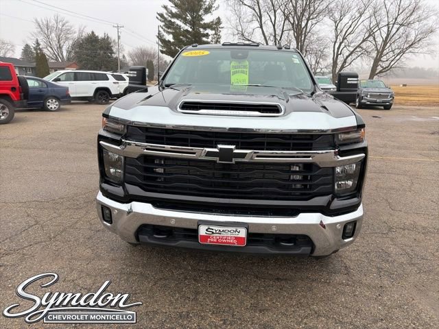 Used 2025 Chevrolet Silverado 3500 LT image 9