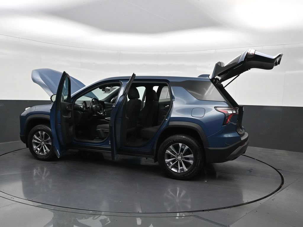 Used 2025 Chevrolet Equinox LT FWD image 34