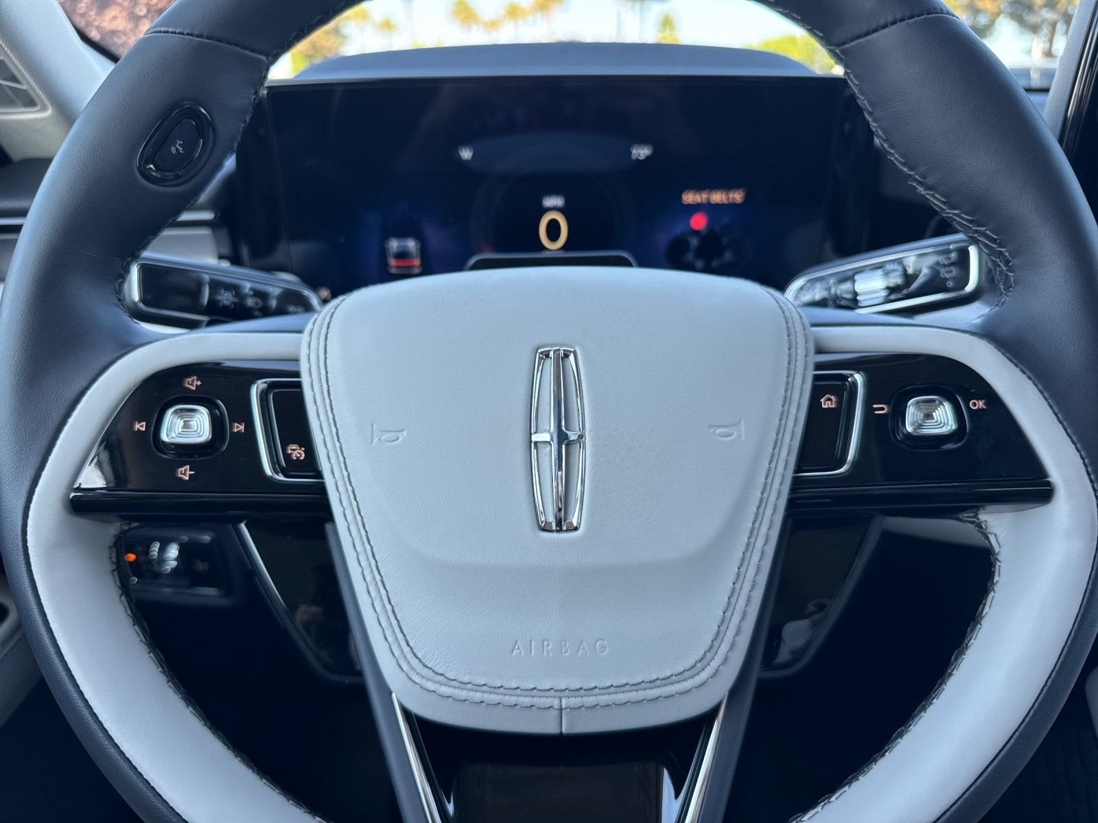 New 2026 Lincoln Aviator 2WD image 23