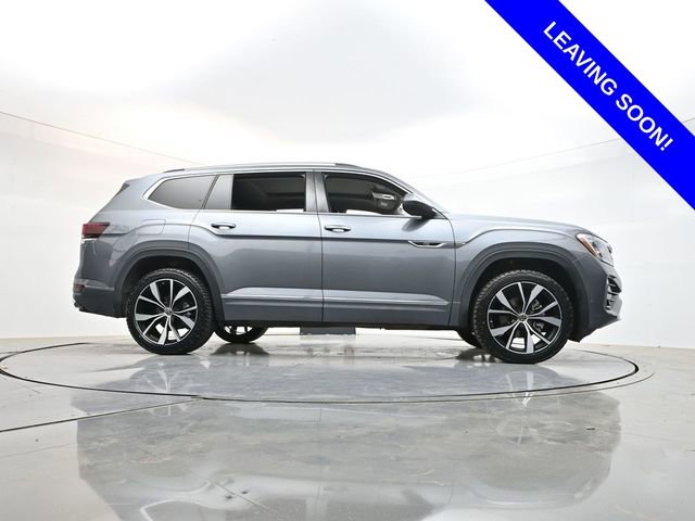 Used 2024 Volkswagen Atlas SEL Premium R-Line AWD/4WD image 34