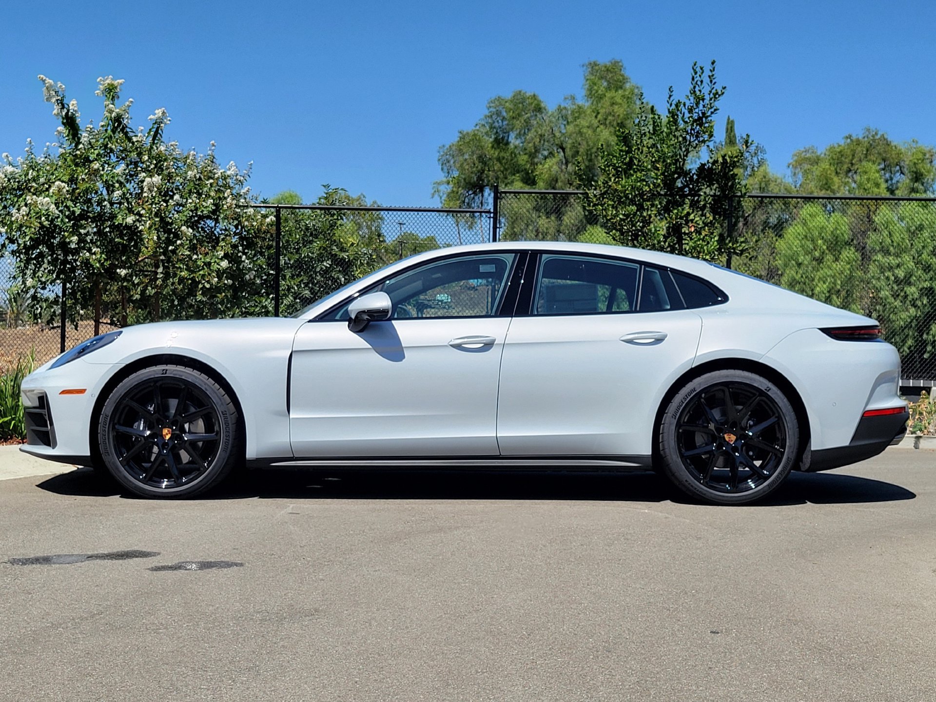 New 2026 Porsche Panamera RWD image 2