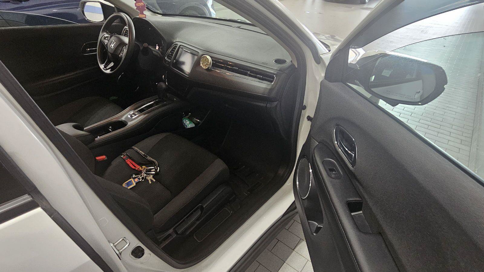 Used 2022 Honda HR-V EX image 18