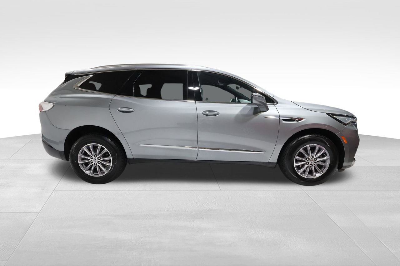 Used 2024 Buick Enclave Premium image 5
